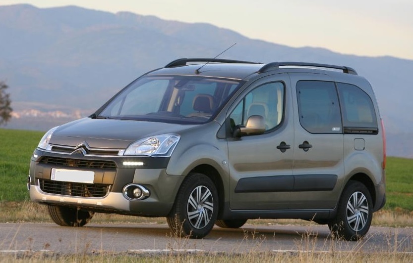 Alsó középkategóriás autók bérlése - Citroen Berlingo